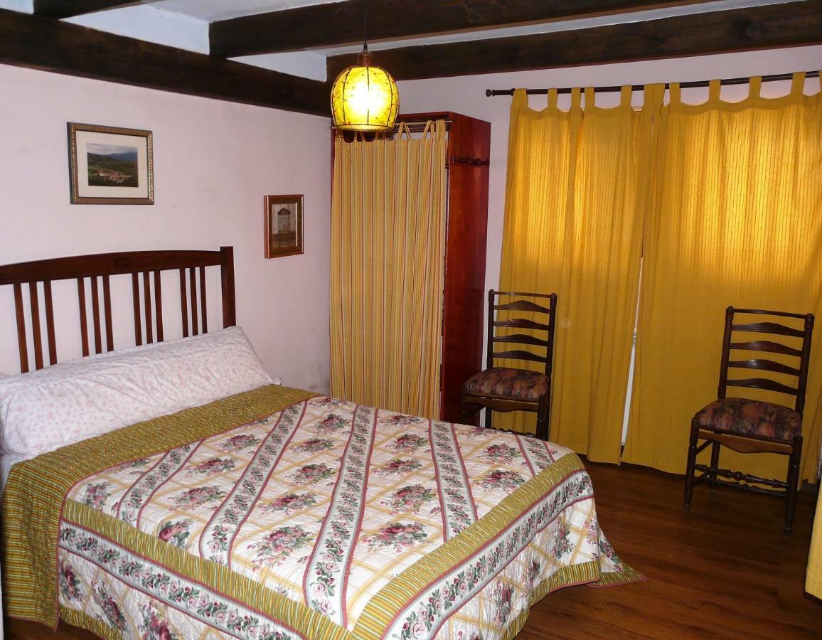 La Colmenita Apartment Navalsaz Exterior photo
